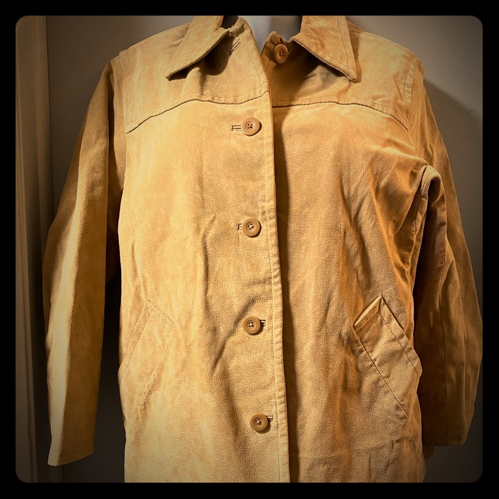 Jaclyn Smith Classic genuine leather jacket tan